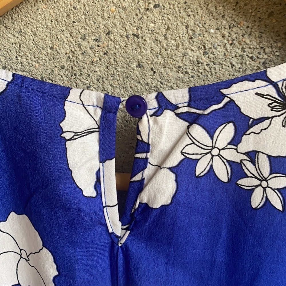 Japna Wrap Style Hawaiian print dress - Picture 9 of 15